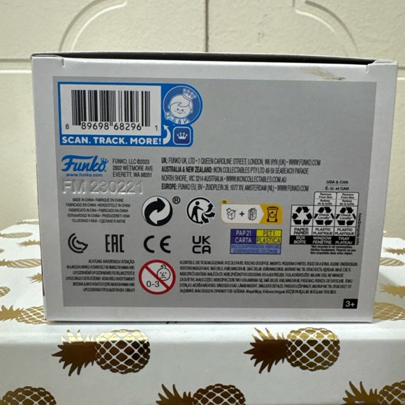 Funko Pop WWE The Rock EE Exclusive #120 - Picture 2 of 3